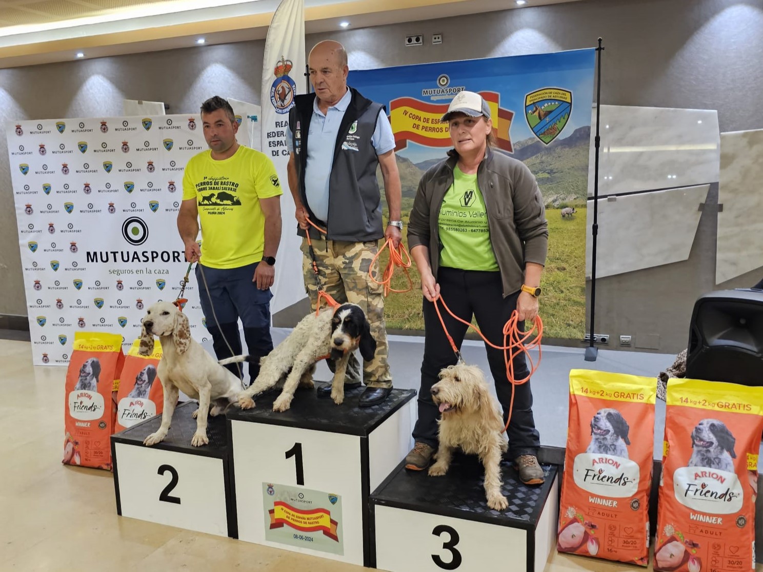 O galego Antonio Sánchez e “Chico” conquistan a IV Copa de España Mutuasport de Cans de Rastro Atrelados